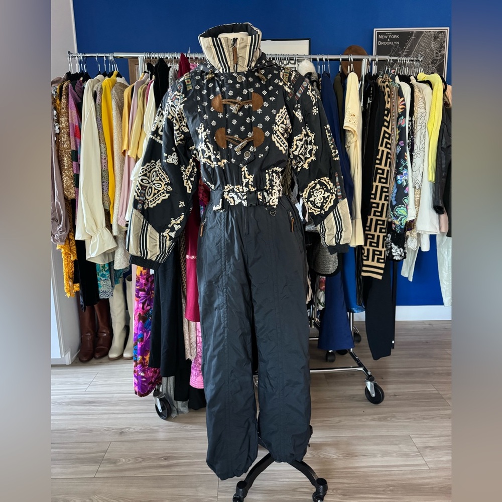 OBEMAYER Vintage Black and Brown Women's Ski Suit